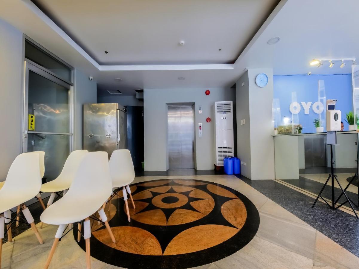 Vaccinated Staff - Oyo 837 Kysabel Hotel Paco Экстерьер фото