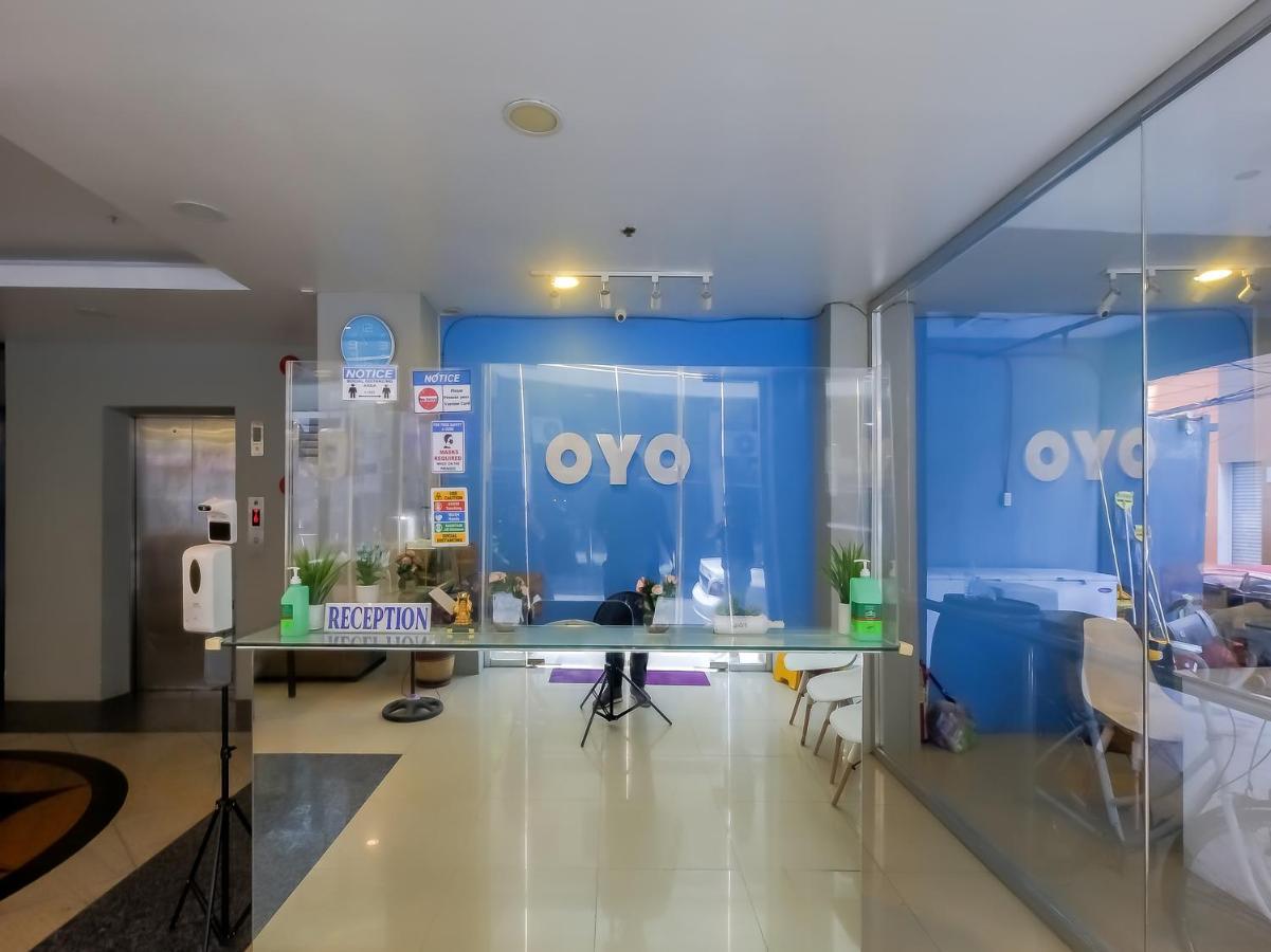 Vaccinated Staff - Oyo 837 Kysabel Hotel Paco Экстерьер фото